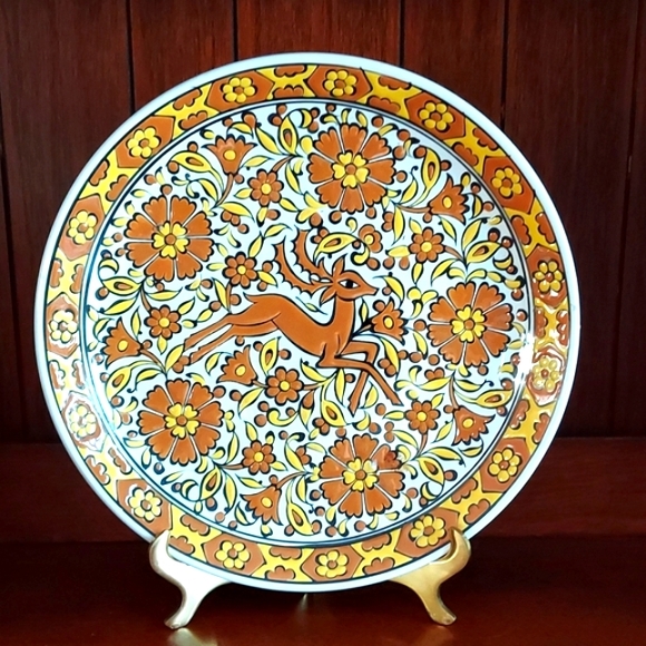 Vintage Other - 2 /$20 💕Vintage Greek wall plate yellow 💛🌿 🦌 embossed 8.5" Greece